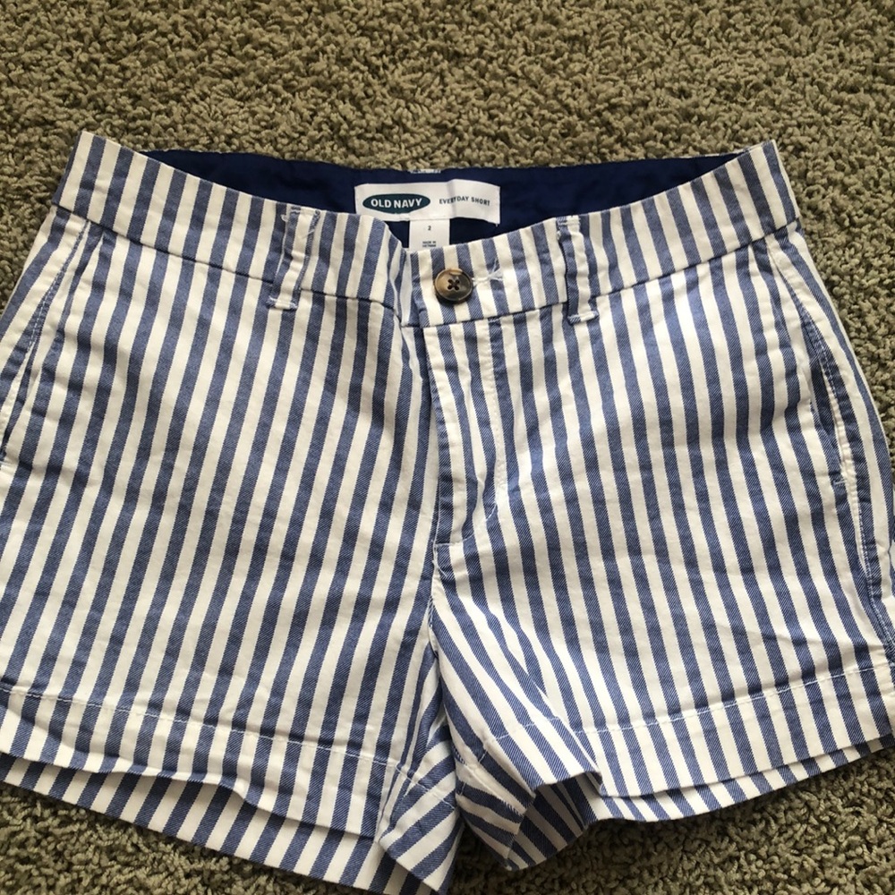 Old Navy blue/white Everyday short